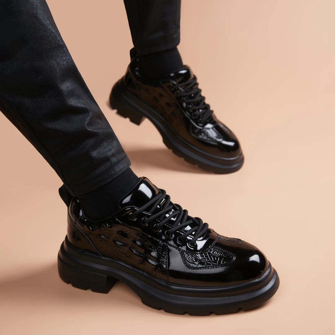 春秋增高英伦风百搭厚底休闲男士皮鞋四季通用鳄鱼纹车缝线系带款