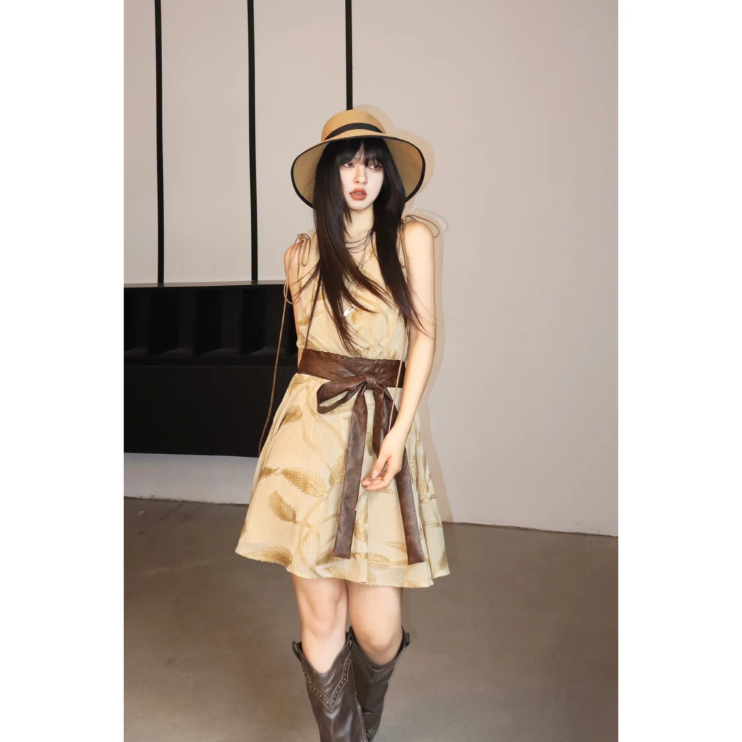 呆毛【浅滩假日】夏季新款法式度假风小众复古风显瘦连衣裙DMW4019