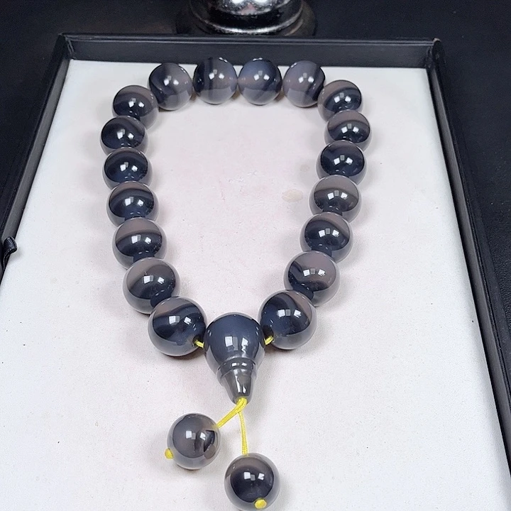 玛瑙/玉髓820十八子手持卡26mm左右未镶嵌