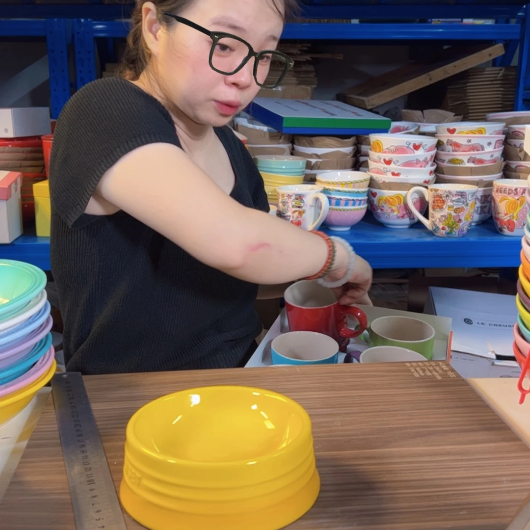 陶瓷落日黄小号cw碗