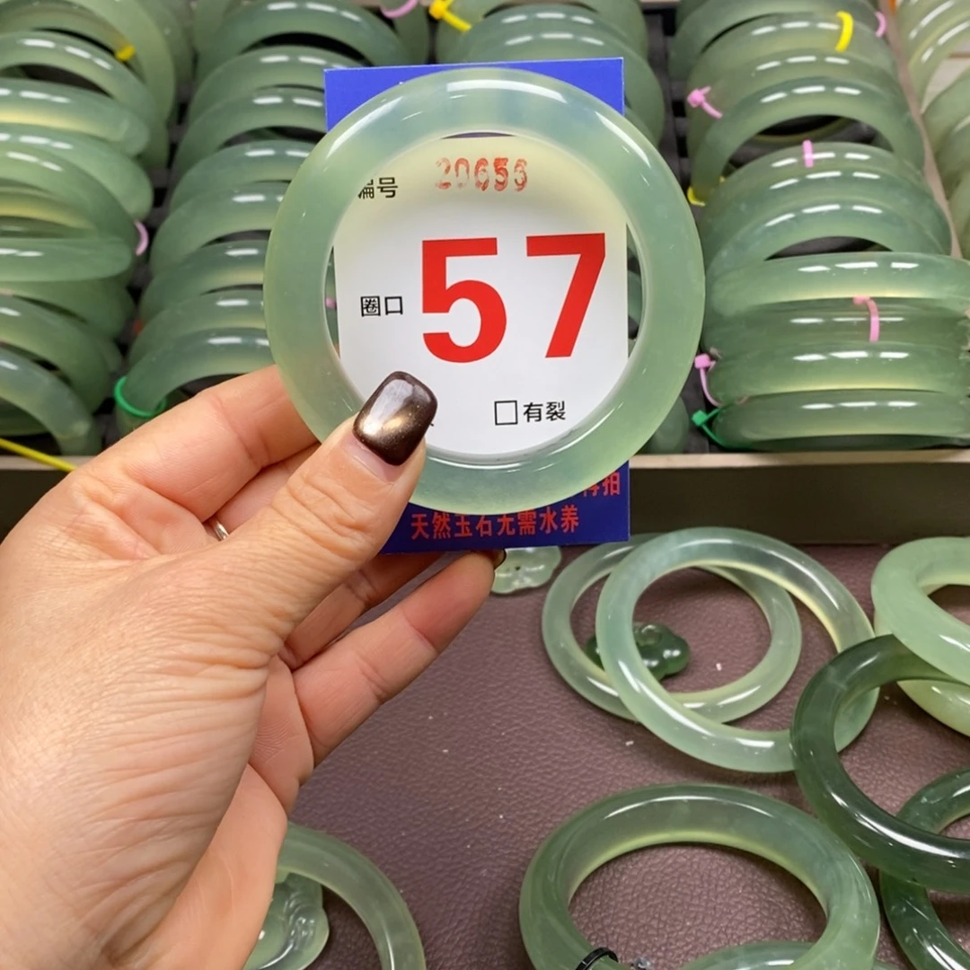 *****蛇纹石玉未镶嵌手镯