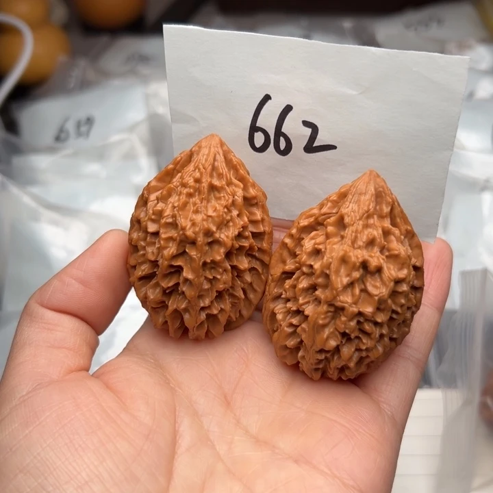 核桃39尺寸招财鼠