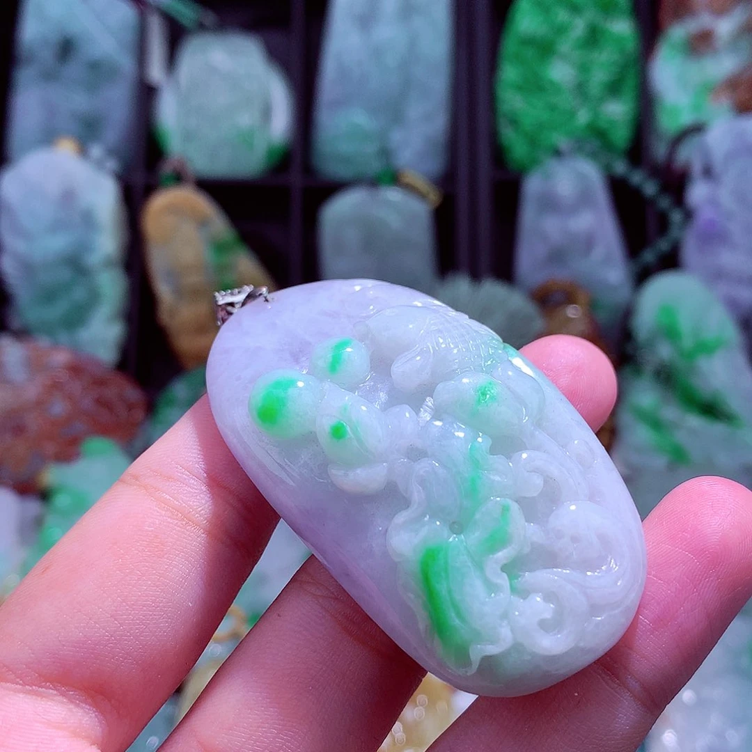 颈饰未镶嵌翡翠天然