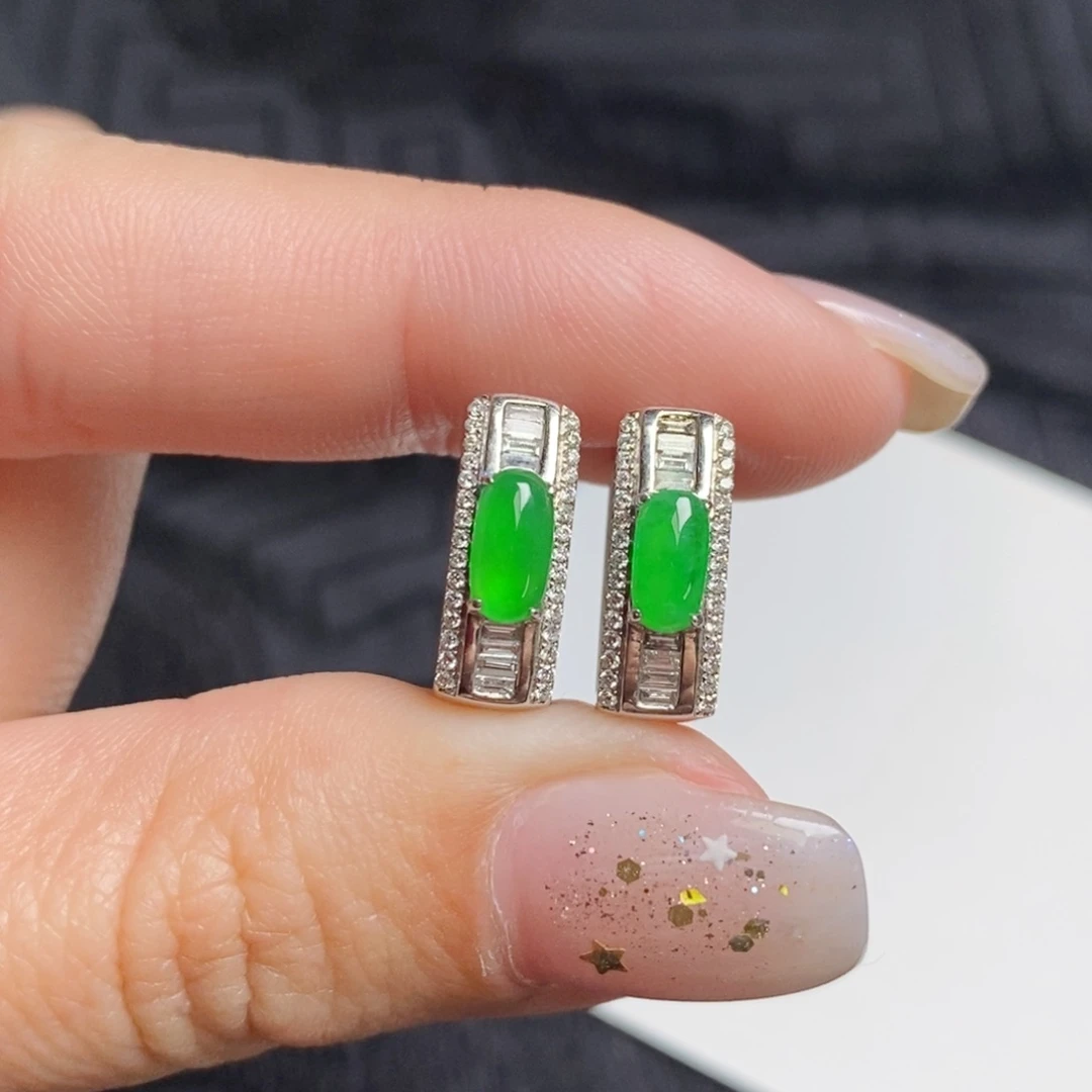 翡翠18K金镶嵌耳饰小方糖耳扣