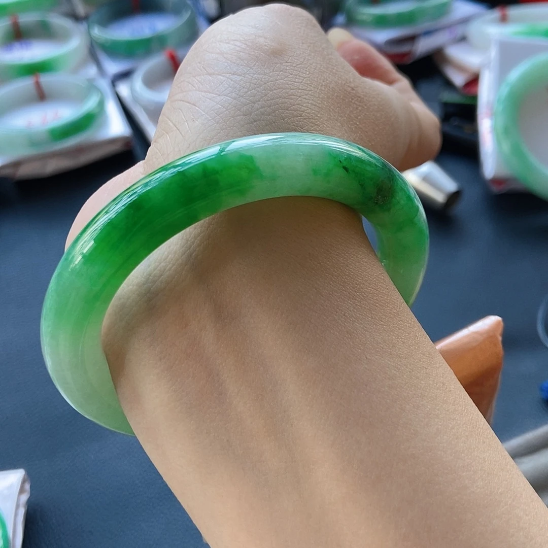 未镶嵌手镯翡翠完整好5号