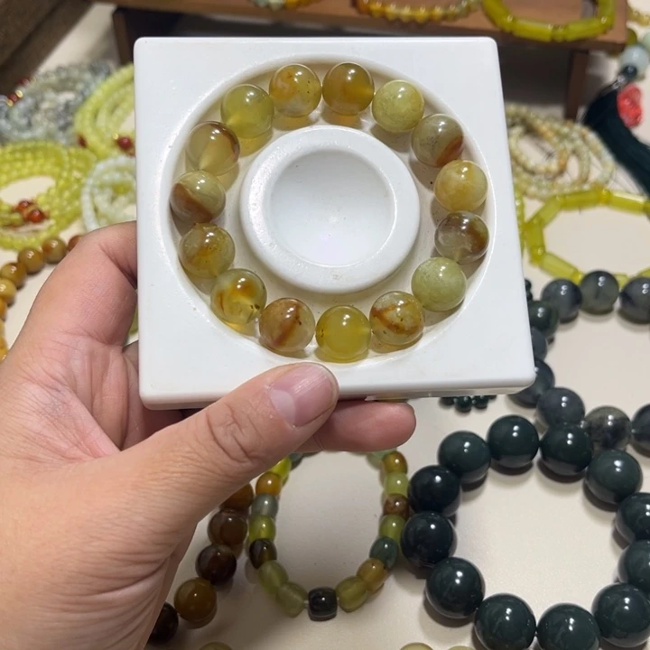 蛇纹石玉未镶嵌手链