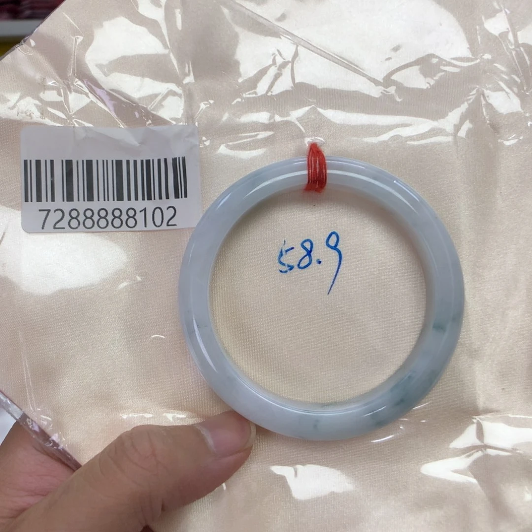 翡翠手镯未镶嵌天然缅甸翡翠手镯