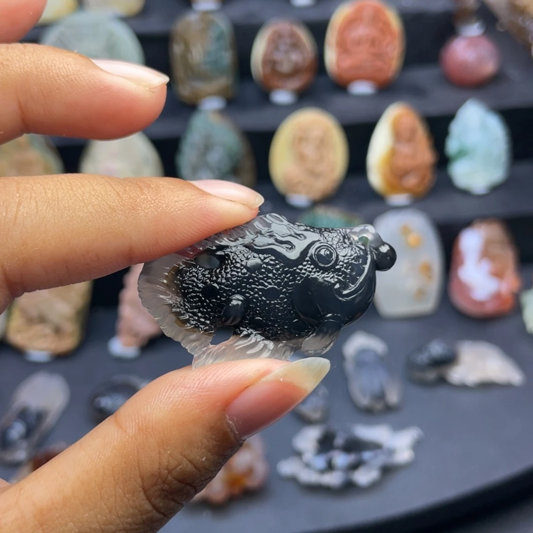 定制玛瑙未镶嵌手工雕刻安康鱼