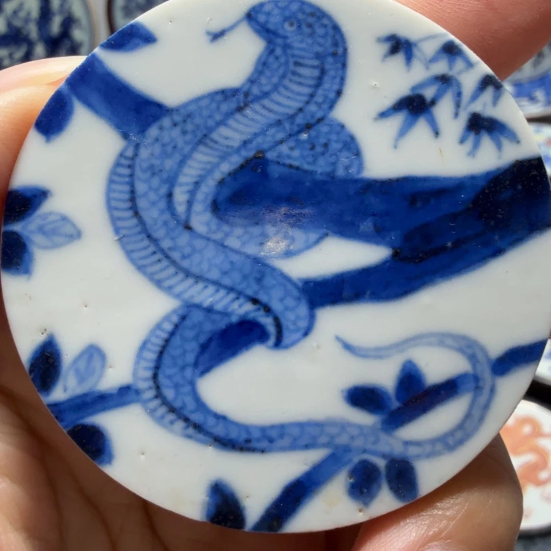 陶摆件青花瓷片一个