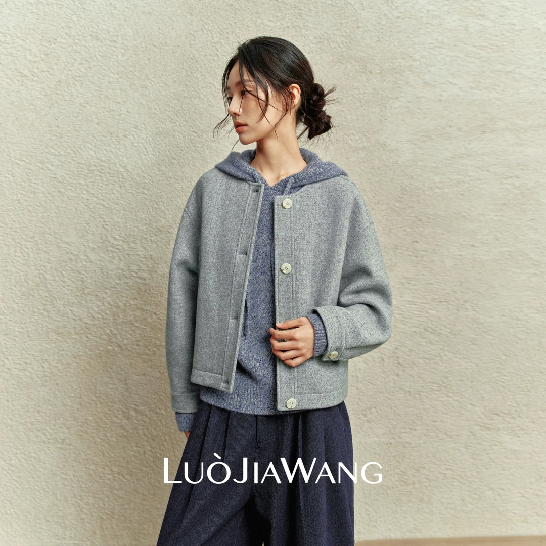 羊毛混纺2025新款圆领纽扣时髦百搭短款外套LUOJIAWANG【巴黎邂逅】