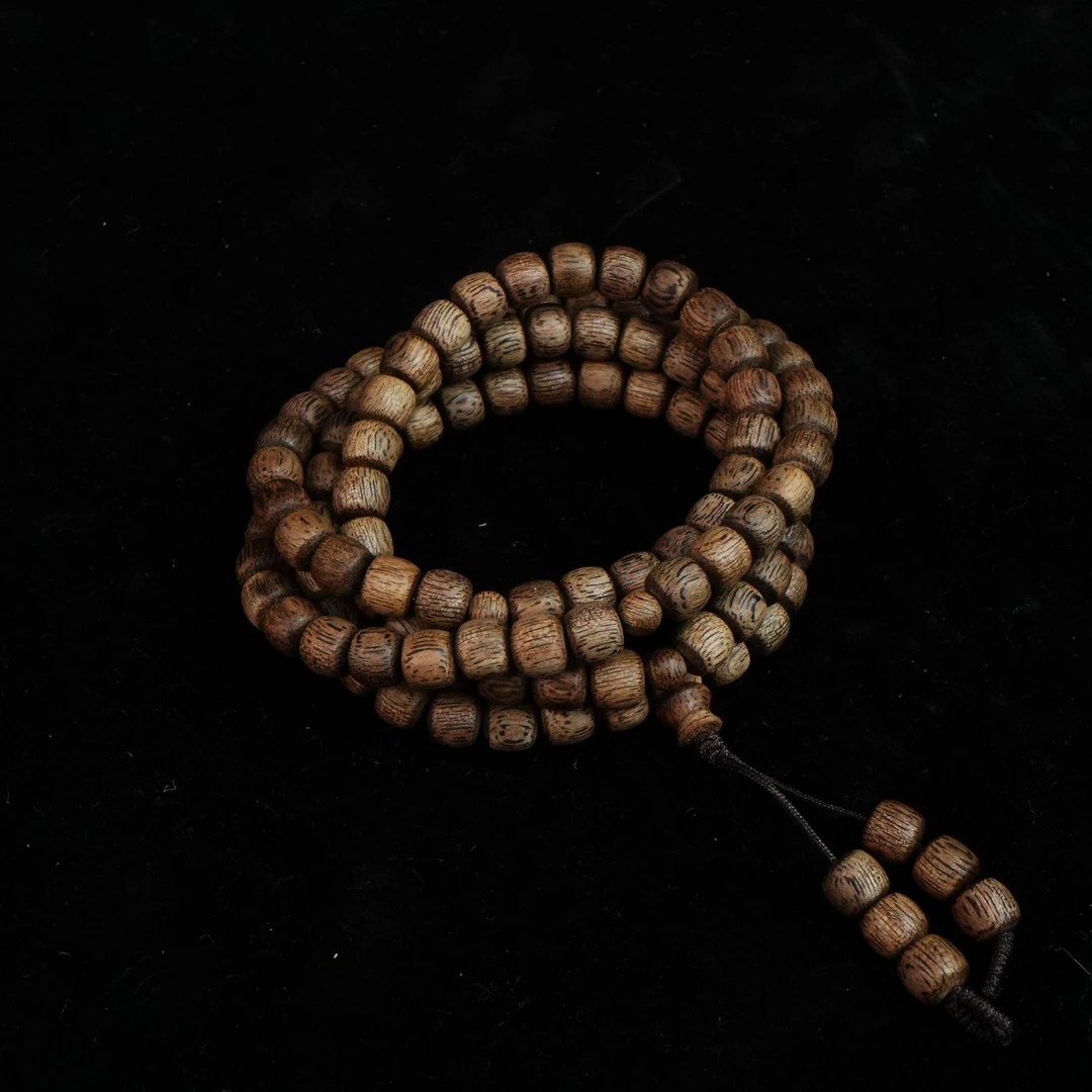 A5396 泰国沉香软油蜜棋老型珠 0.7x0.6cm 14.6g