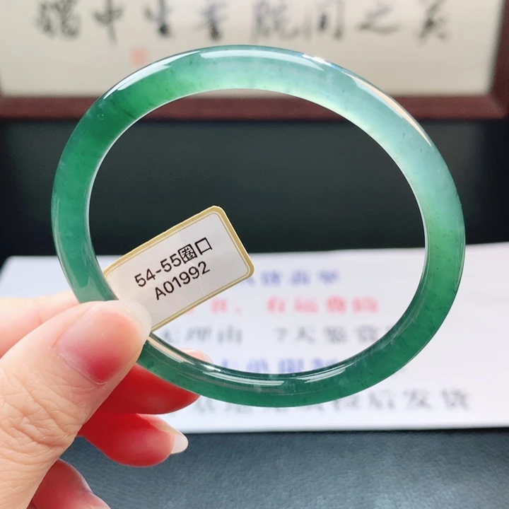 翡翠未镶嵌手镯翡翠手镯11