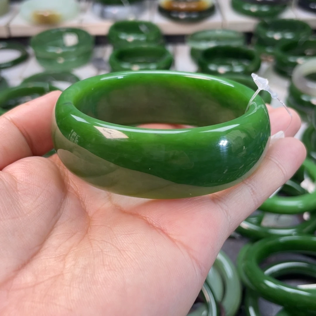 和田玉（碧玉）手镯未镶嵌