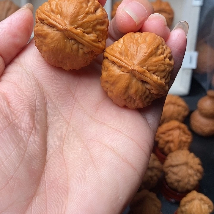 吊坠文玩核桃虎王