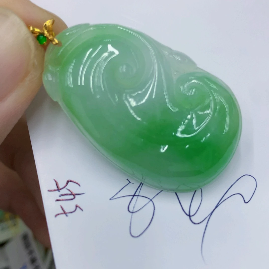 颈饰18K金镶嵌翡翠翡翠
