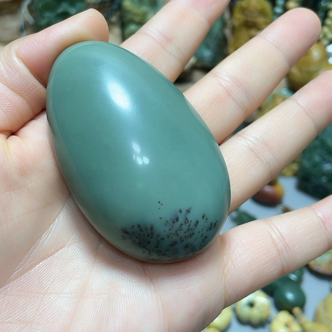 【闪购商品】未镶嵌岫岩老玉（透闪石质玉）挂件四*?