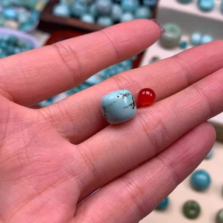 星***记南红玛瑙未镶嵌珠宝奇石