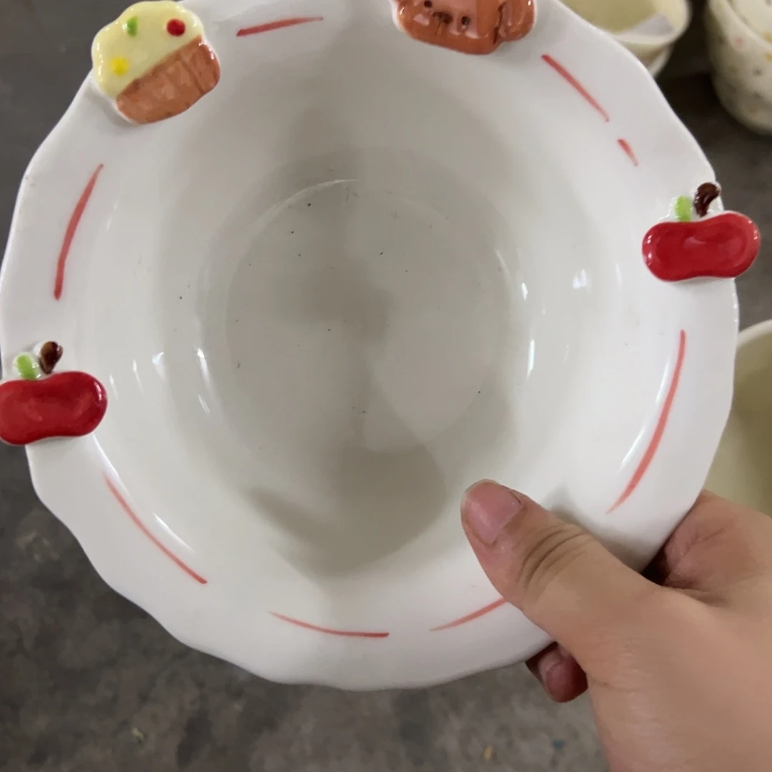 葵***.搪瓷微瑕苹果狗面碗内里裂纹