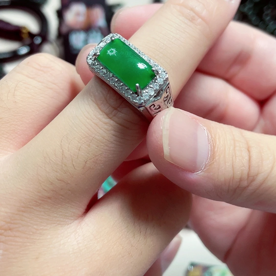 翡翠未镶嵌颈饰先鉴后发一物一证