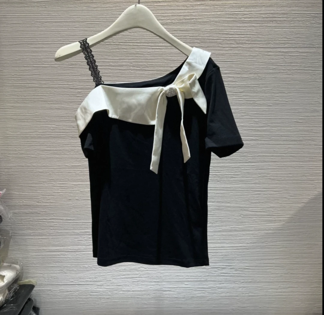 夏季时尚百搭黑色斜肩上衣