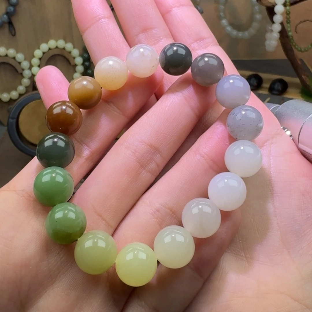 和田玉未镶嵌颈饰卡12多宝