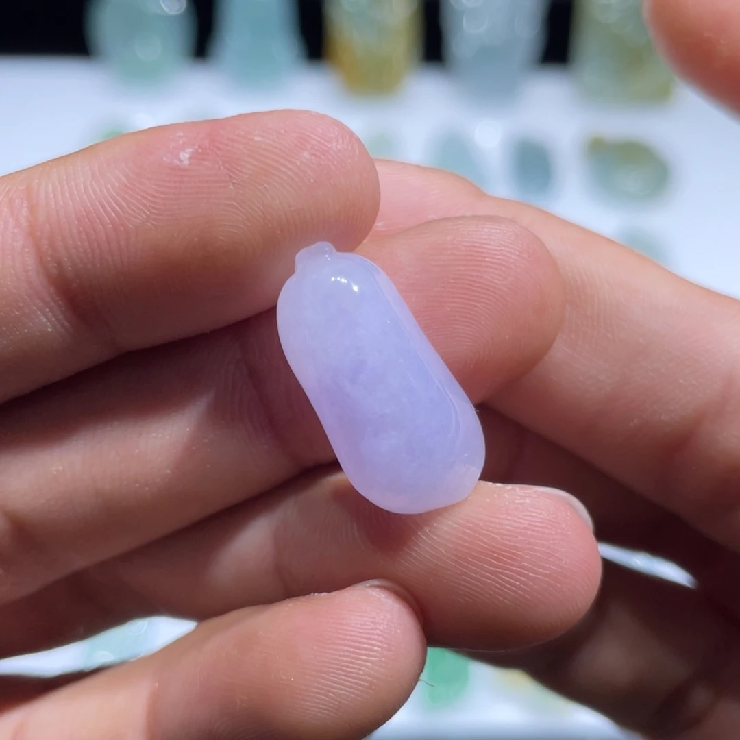 颈饰未镶嵌翡翠福瓜