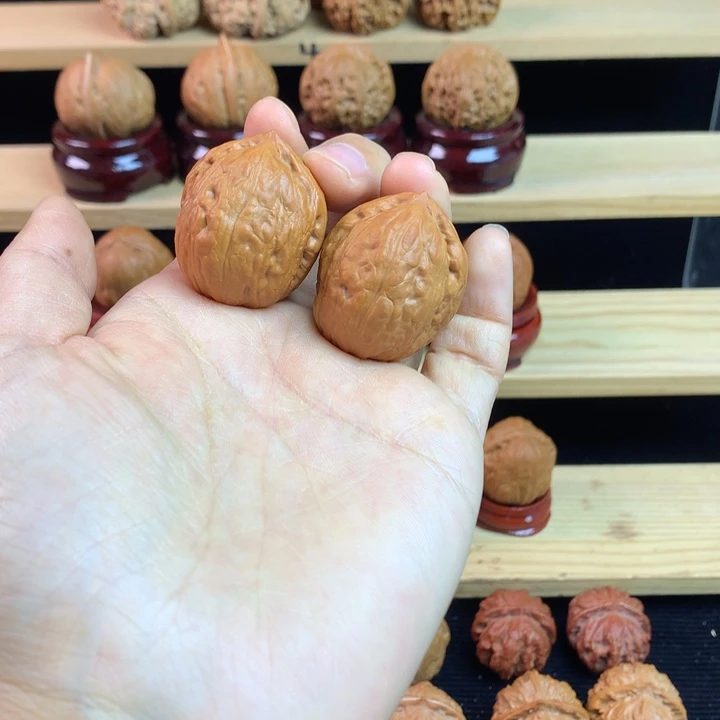 吊坠文玩核桃赤面佛