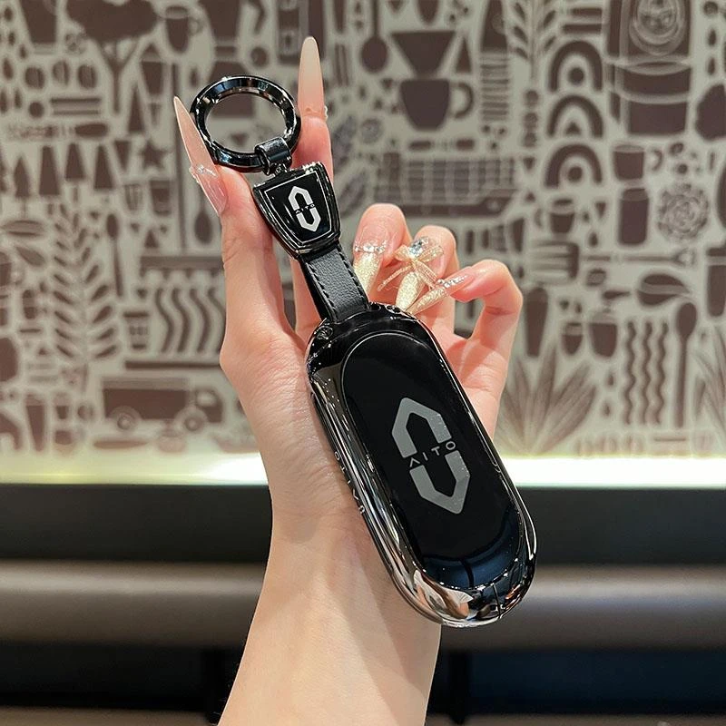 适用问界M9钥匙套2025款华为m8增程Ultra纯电MAX版包汽车金属壳扣