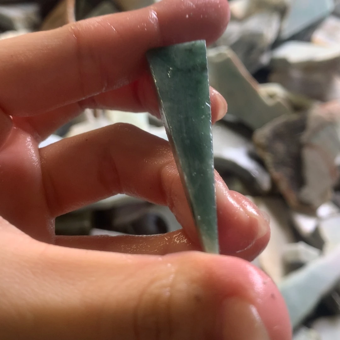 翡翠颈饰未镶嵌缅甸翡翠