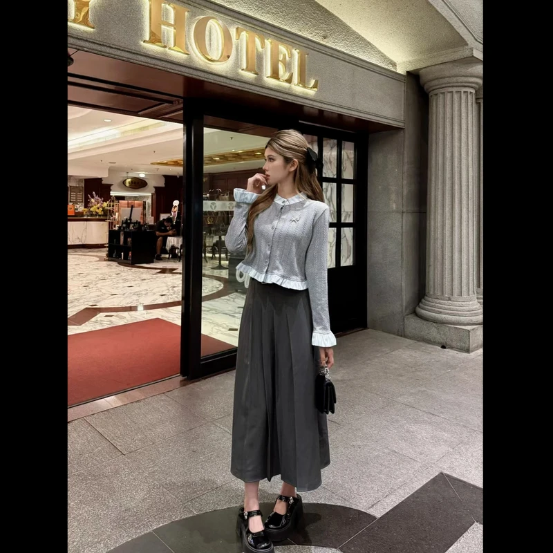 灰色假两件针织开衫女2024设计感拼接荷叶边短上衣-148