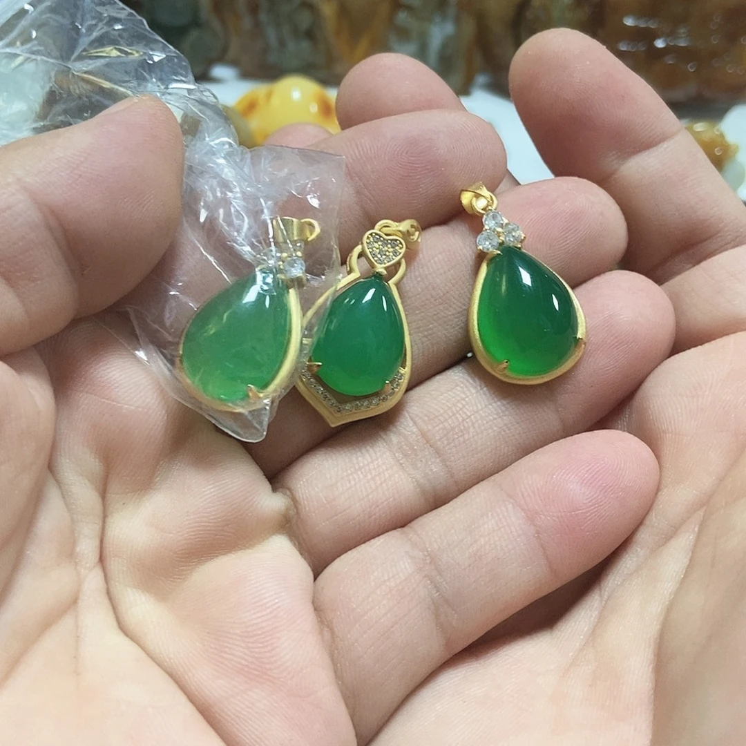 玛瑙/玉髓合金颈饰