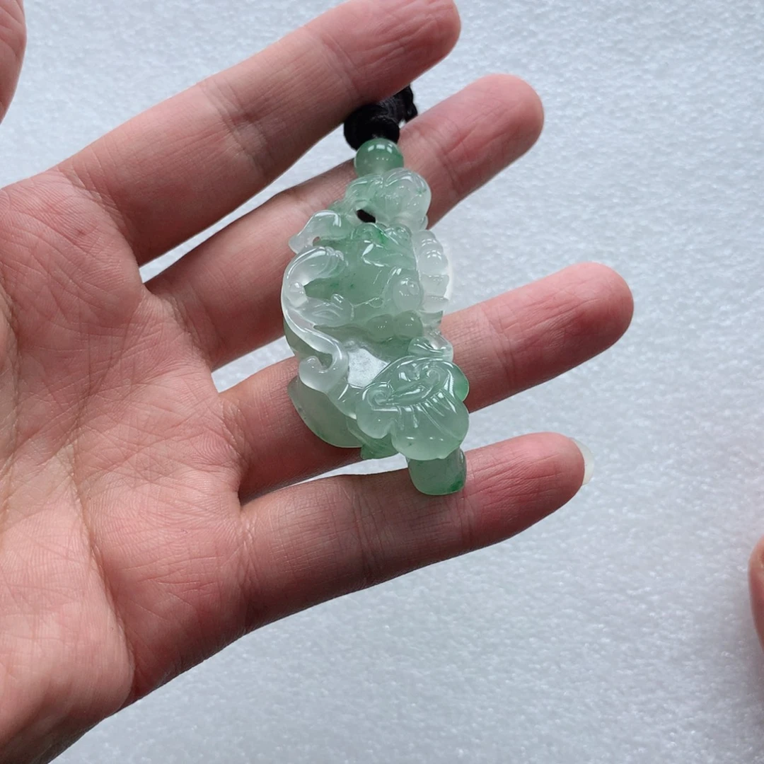 吴***】石英质玉未镶嵌吊坠青青-吊坠-吴