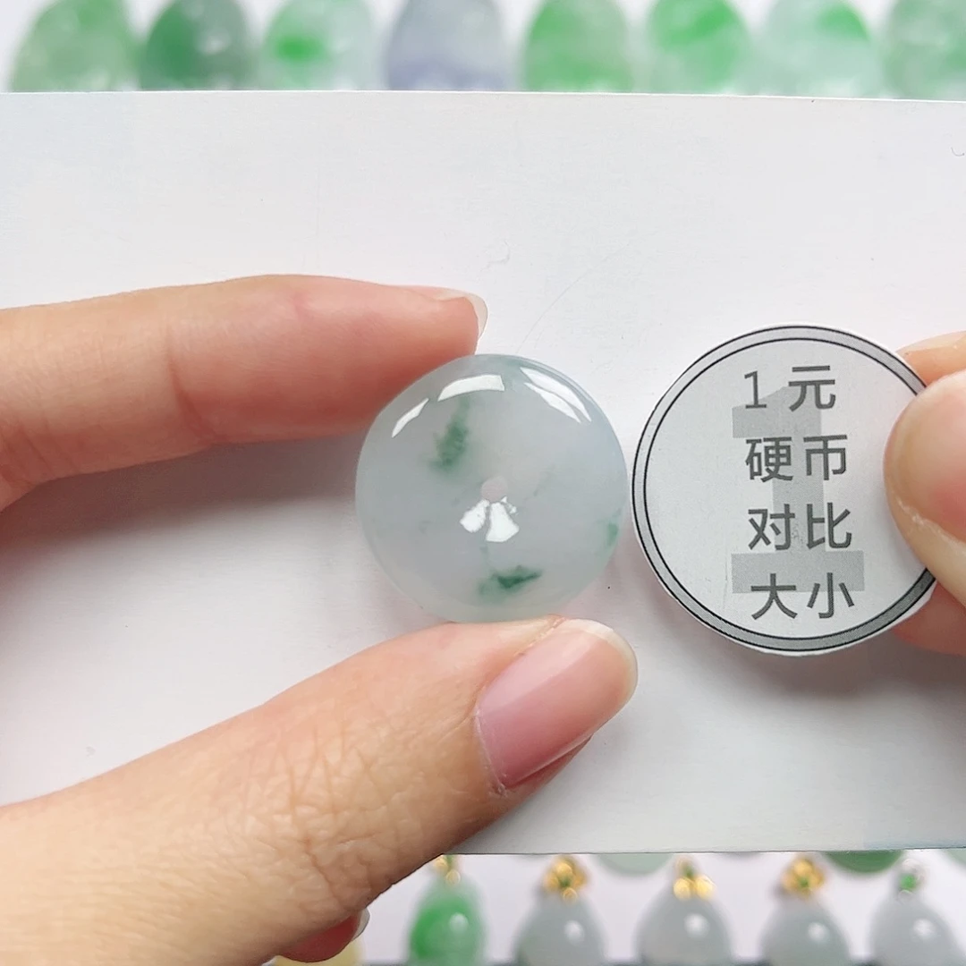 翡翠挂件未镶嵌四会天然A货翡翠