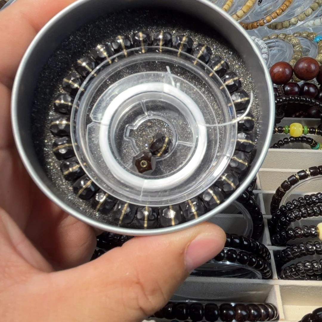 H***儿吊坠椰蒂耶蒂黑金无相腰带