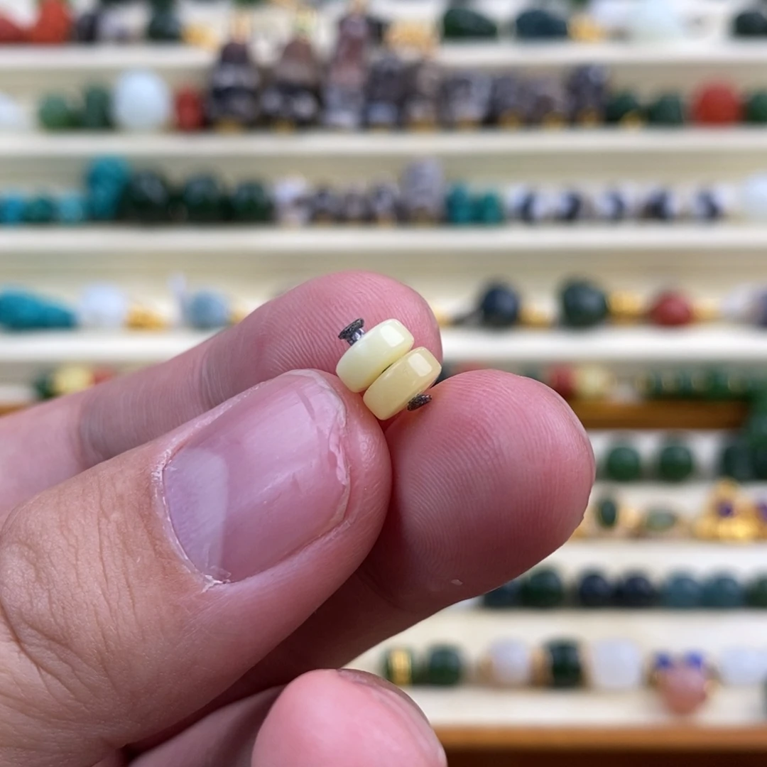 蜜蜡颈饰未镶嵌风****子隔片