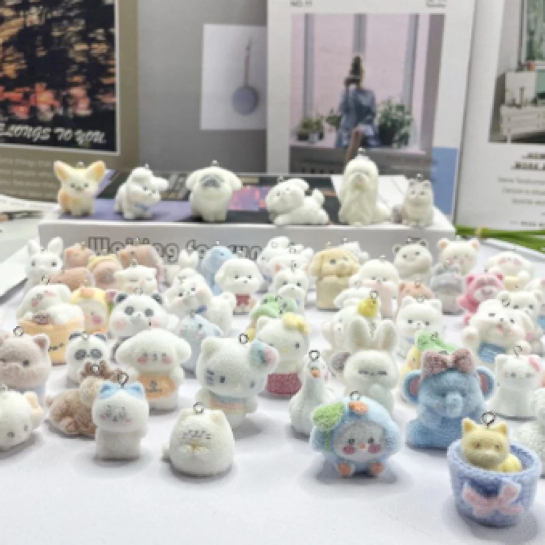 【直播专享】树脂植绒可爱小动物布公仔手机链包钥匙扣手工饰品卡通