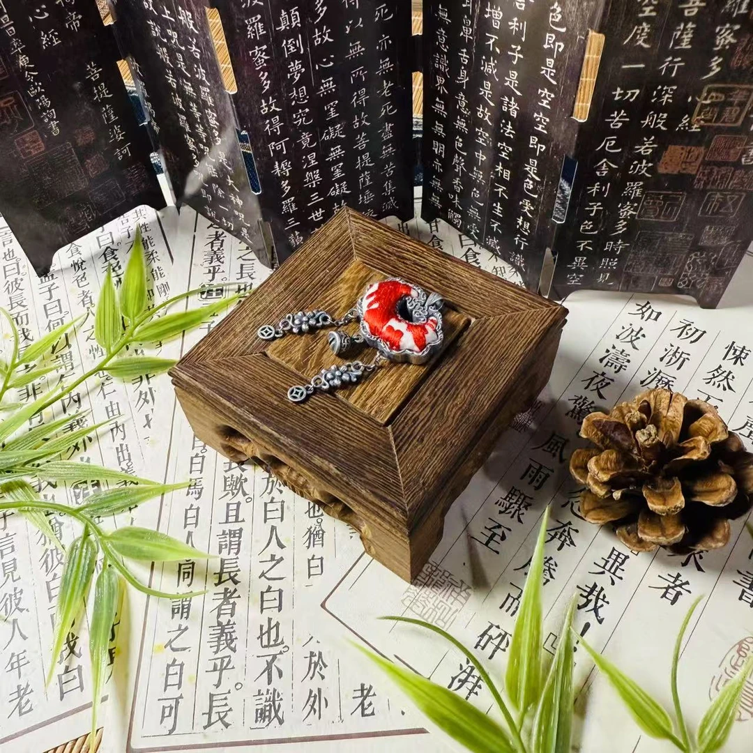苗族刺绣/手工刺绣/非遗传承/手工艺/锦绣锁
