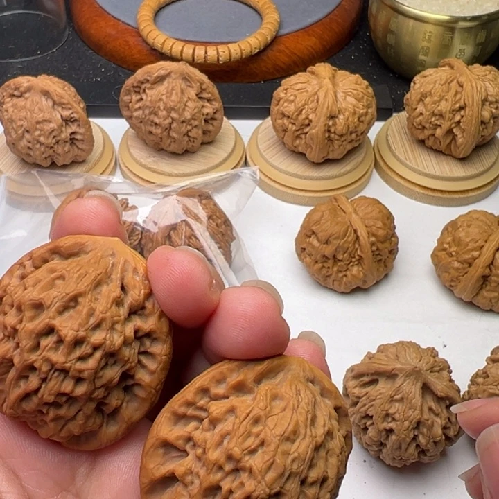 文玩核桃把件芳芳金公子39