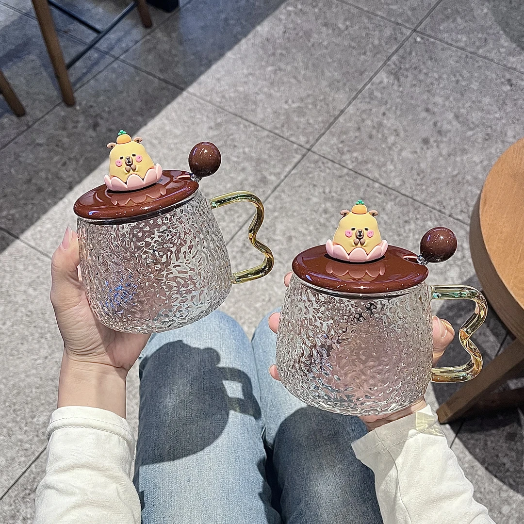 卡皮巴拉杯子高颜值可爱耐热玻璃水杯大容量马克杯带盖勺早餐杯男