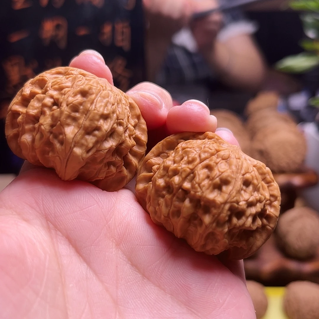 飞***天把件文玩核桃40尺全品正磨47