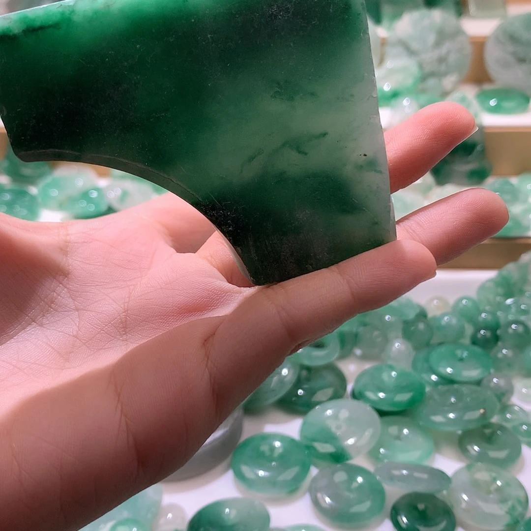 石英质玉未镶嵌珠宝半成品