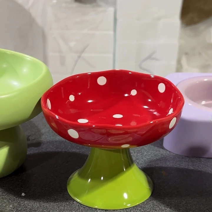 波点蘑菇斜口微瑕陶瓷