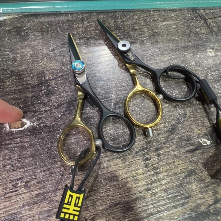 黑金不锈钢剪刀带防丢神器，旋钮随机，新