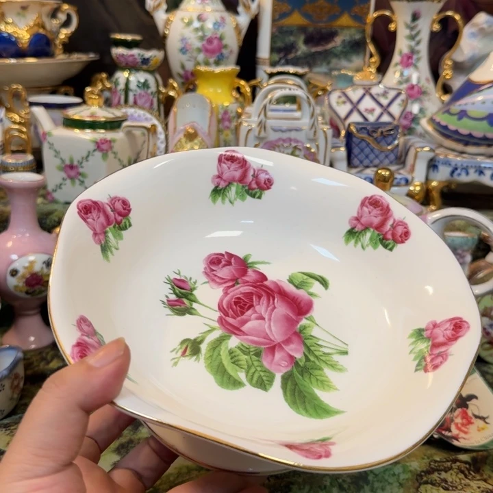 鹿与海陶瓷家居有限公司