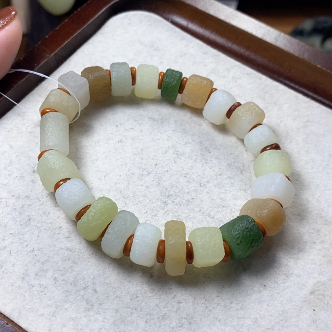 和田玉未镶嵌颈饰42