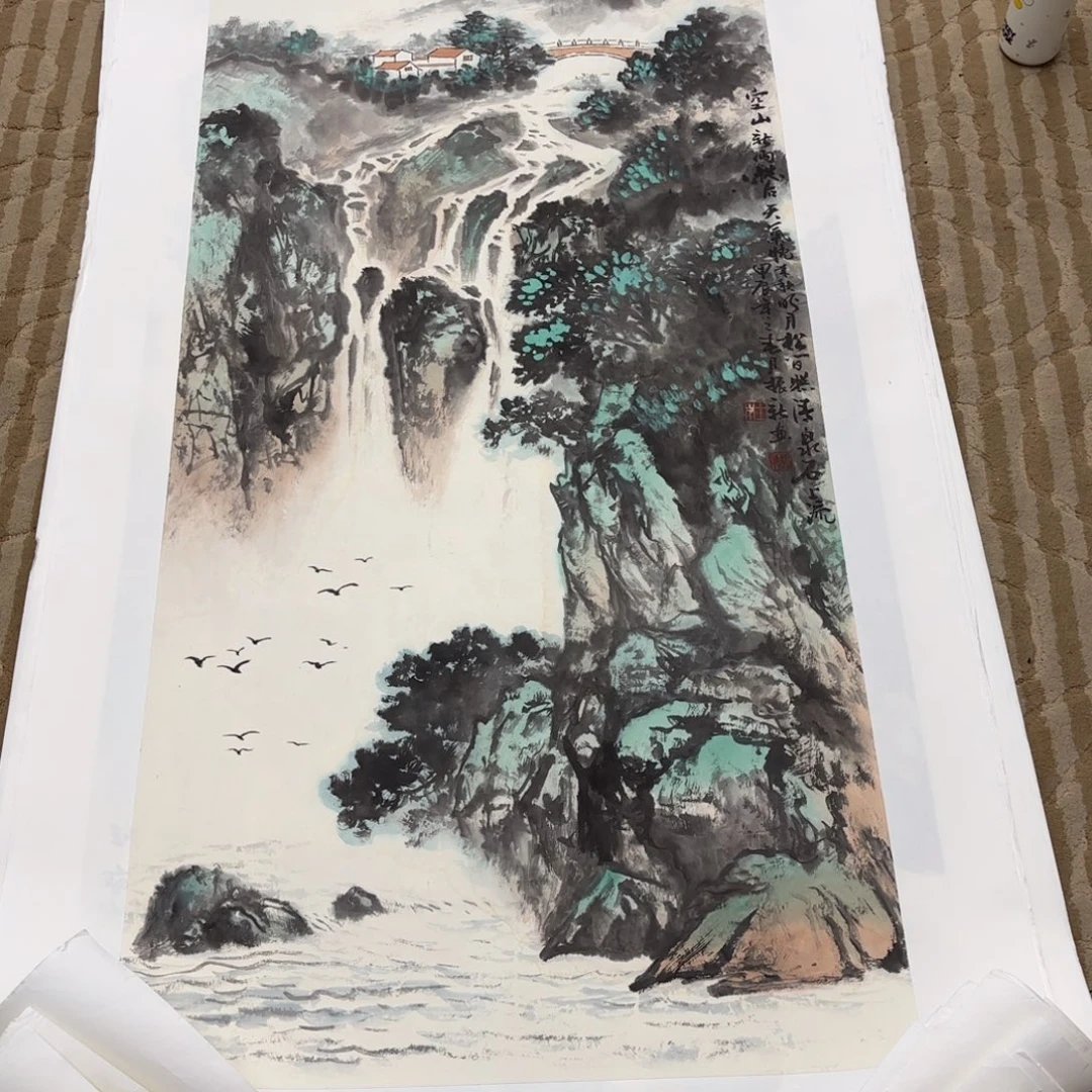 国画花鸟等图案为一体而