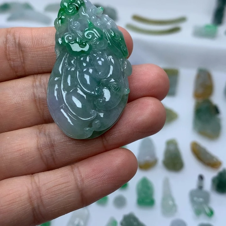 翡翠未镶嵌吊坠(不含链)