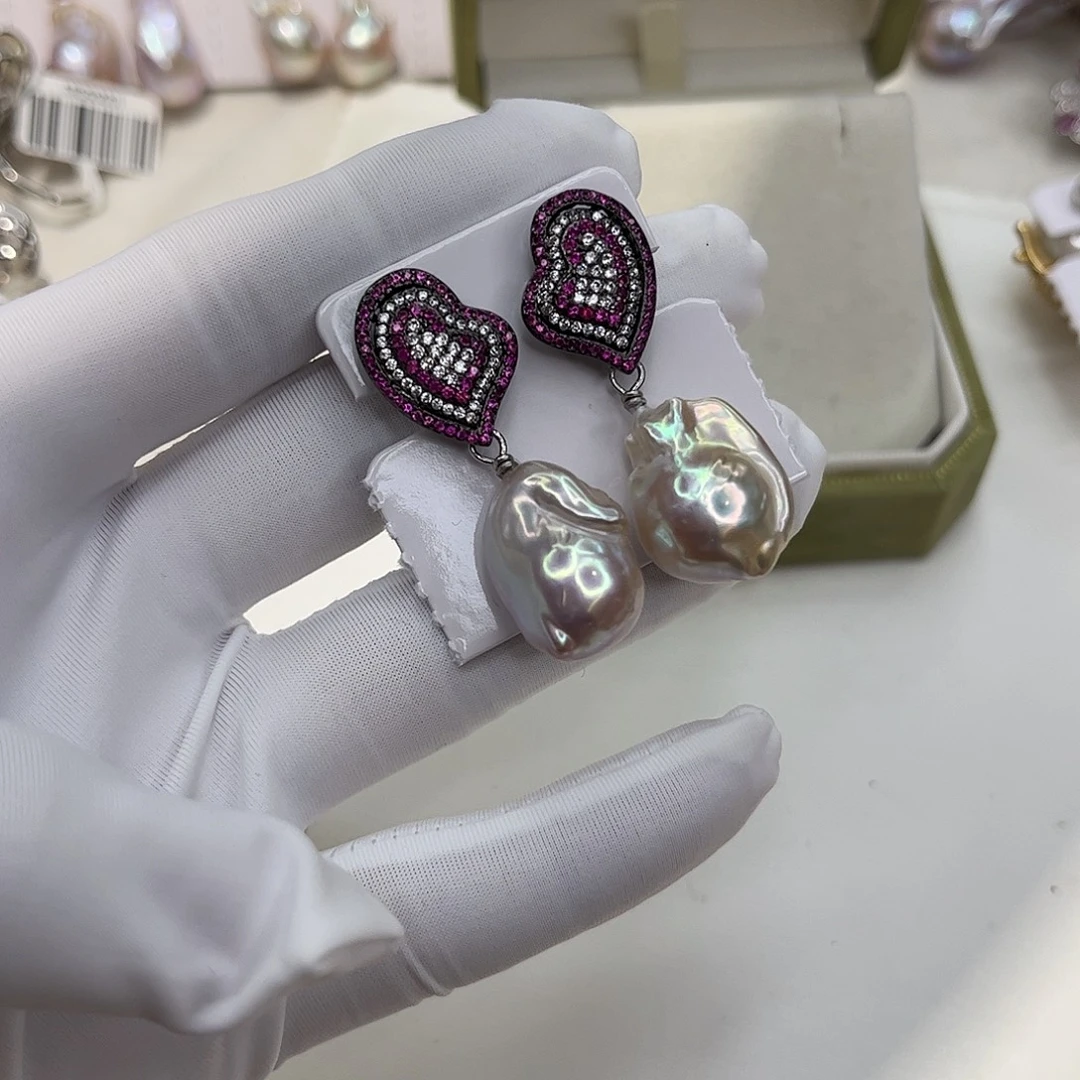 淡水珍珠合金耳饰