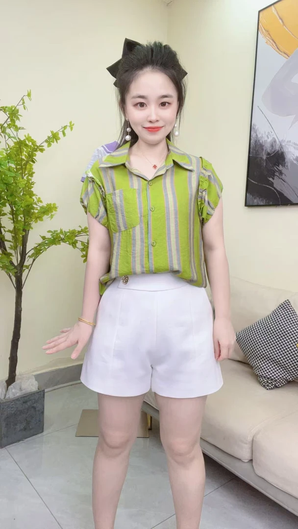 淑女日记···时尚飞飞袖衬衫女夏季新款减龄百搭显瘦翻领上衣(371)