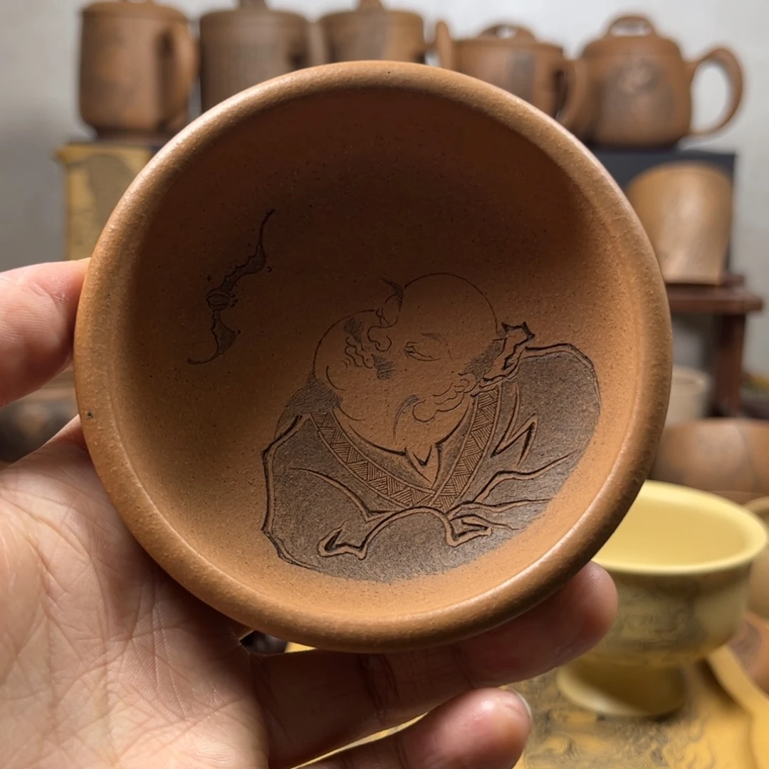 紫砂杯子一**过微瑕疵无锦盒小神仙刻绘紫砂主人杯